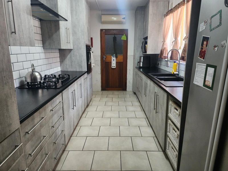 House For Sale in Richards Bay Central, Richards Bay, KwaZulu Natal - Photo 6