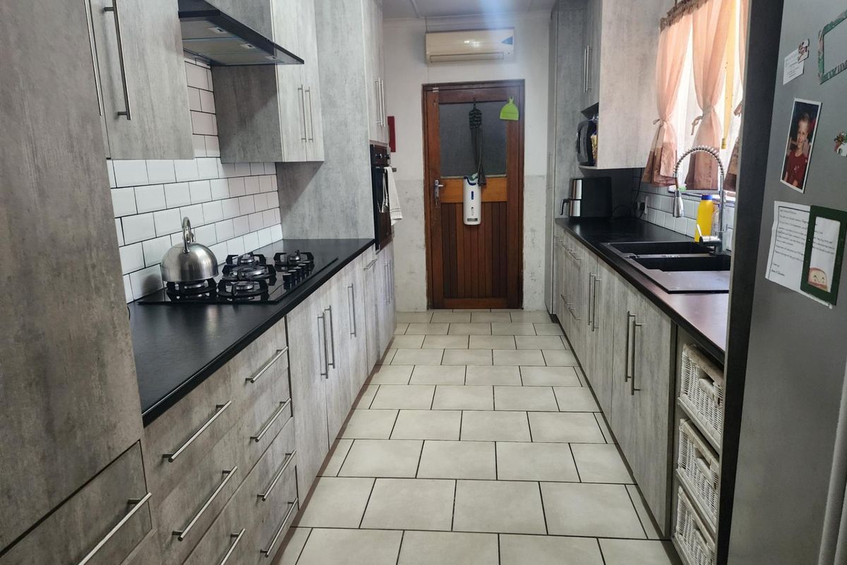 House For Sale in Richards Bay Central, Richards Bay, KwaZulu Natal - Photo 5