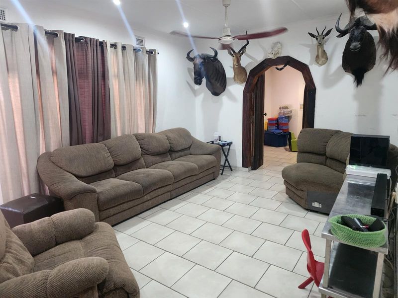 House For Sale in Richards Bay Central, Richards Bay, KwaZulu Natal - Photo 2