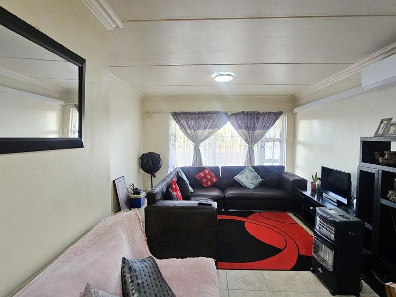 Apartment For Sale in Shelly Beach, Margate, KwaZulu Natal - Photo 6