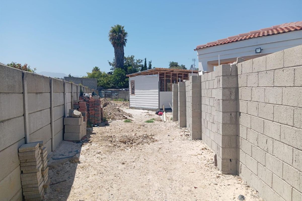 Vacant land/Plot for sale in Strand - Photo 3