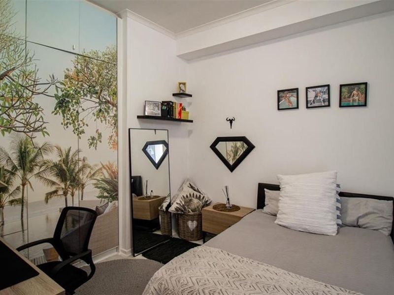 2Bed,2Bath Apartment For Sale in Bryanston, Sandton - Photo 7