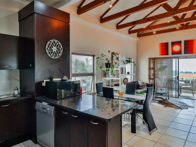 2Bed,2Bath Apartment For Sale in Bryanston, Sandton - Photo 3