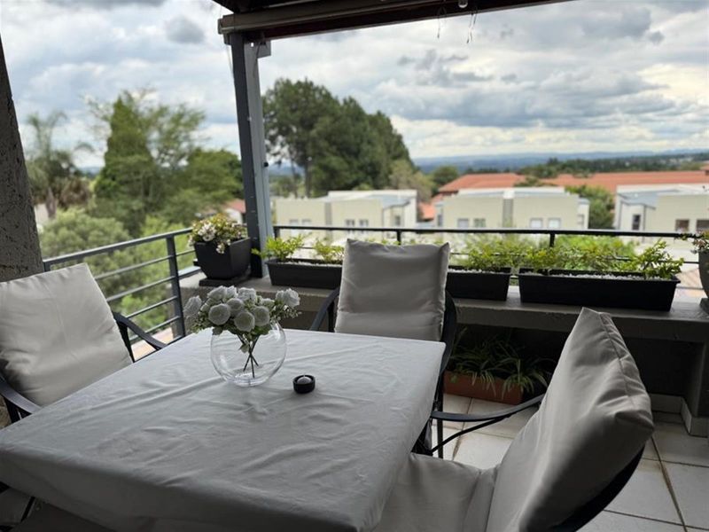 2Bed,2Bath Apartment For Sale in Bryanston, Sandton - Photo 10