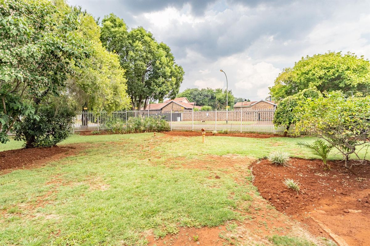 House For Sale in Eldoraigne, Centurion - Photo 3