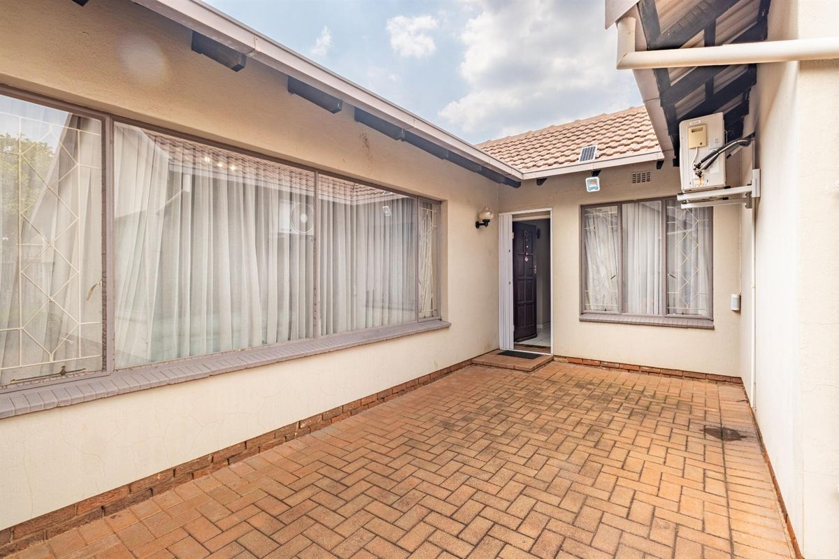 House For Sale in Eldoraigne, Centurion - Photo 5