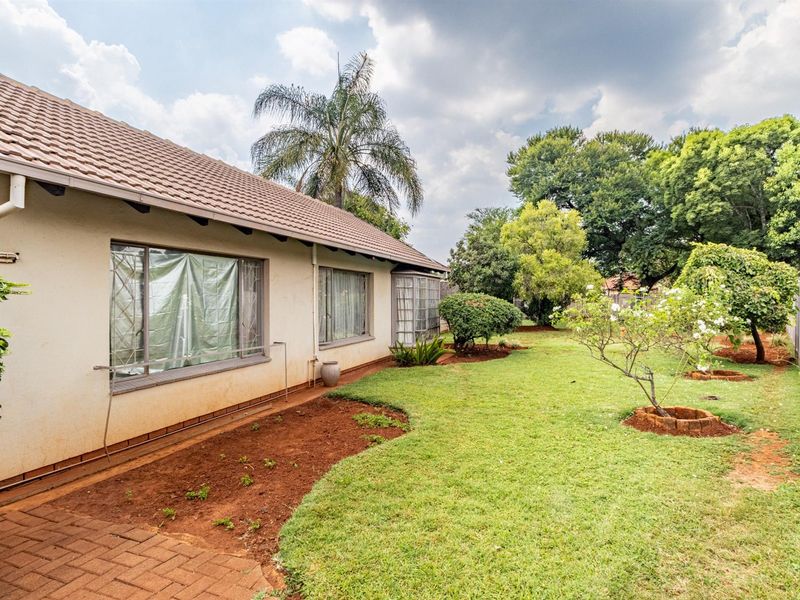 House For Sale in Eldoraigne, Centurion - Photo 2