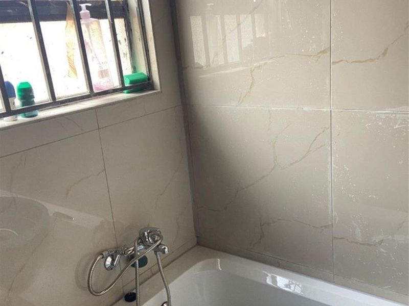 House For Sale in Tshepisong, Krugersdorp - Photo 8