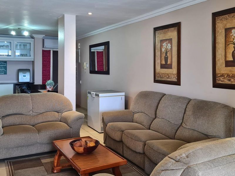 3 Bedroom Wheelchair Friendly Beachfront Bliss - Photo 7