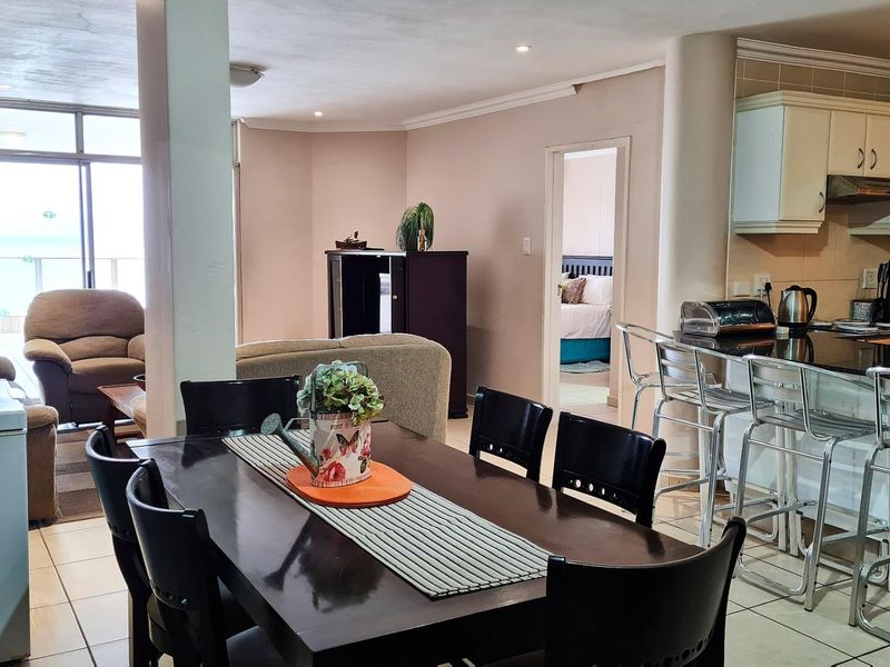 3 Bedroom Wheelchair Friendly Beachfront Bliss - Photo 3