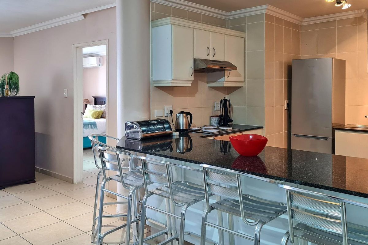 3 Bedroom Wheelchair Friendly Beachfront Bliss - Photo 4