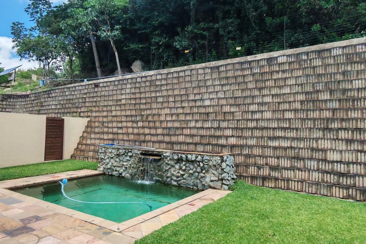 House For Sale in Steiltes, Nelspruit - Photo 2