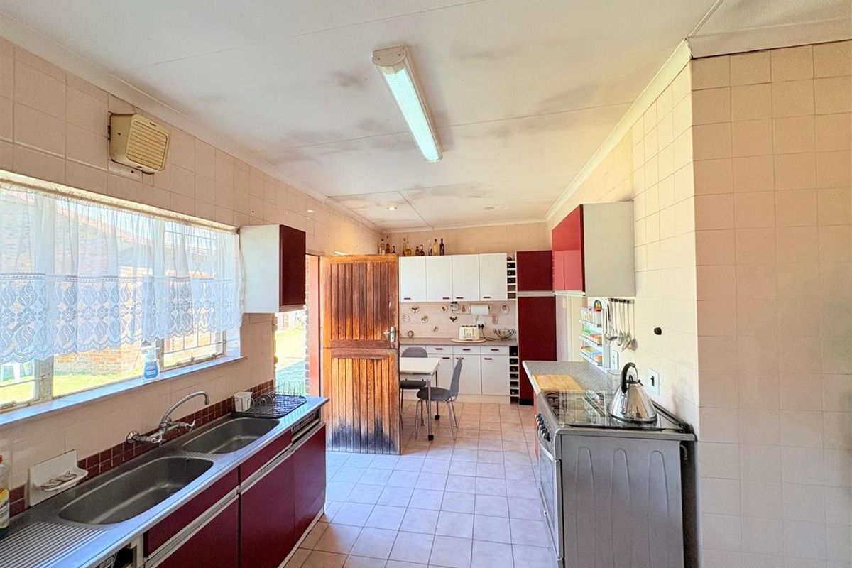 House for sale in  Ravenswood - Photo 2