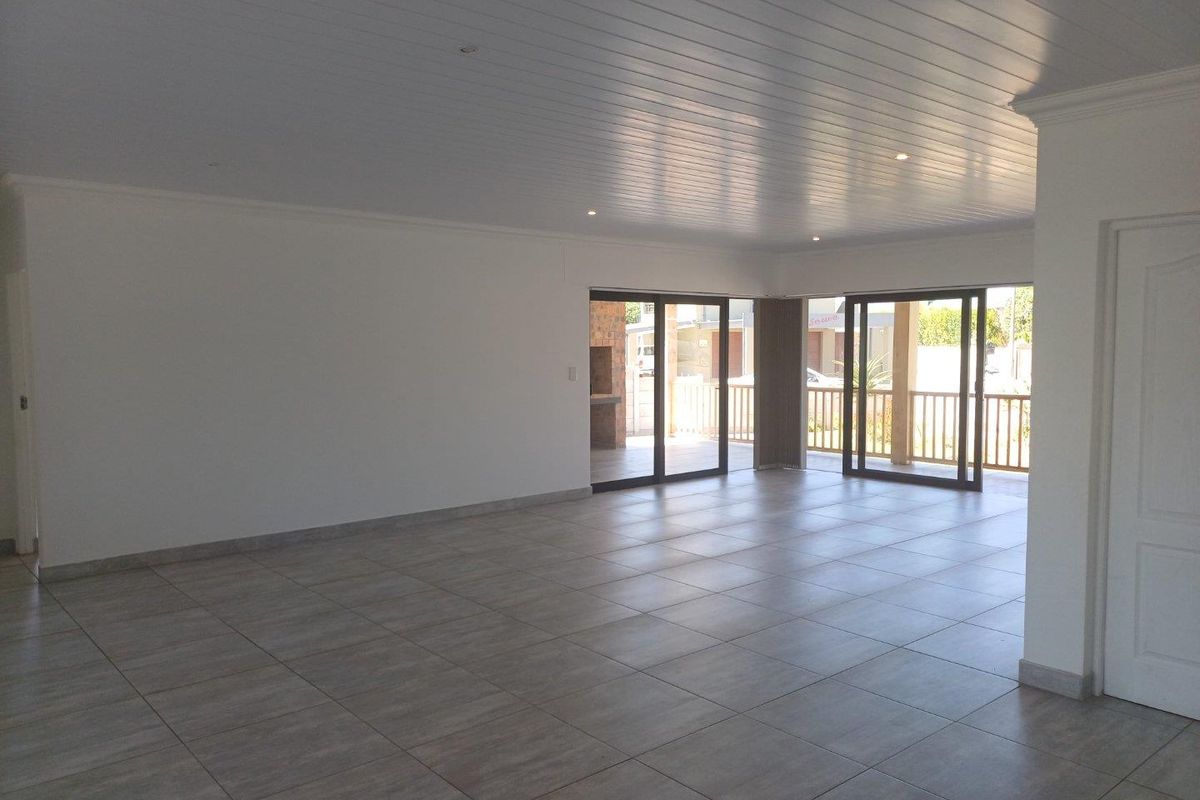 House For Sale in Stilbaai Wes, Stilbaai - Photo 3