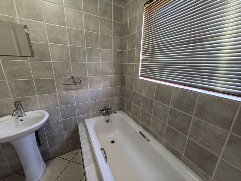 A Place to Plant Your Roots: Warmth and Modern Comfort at Hillcrest Prestige - Photo 10