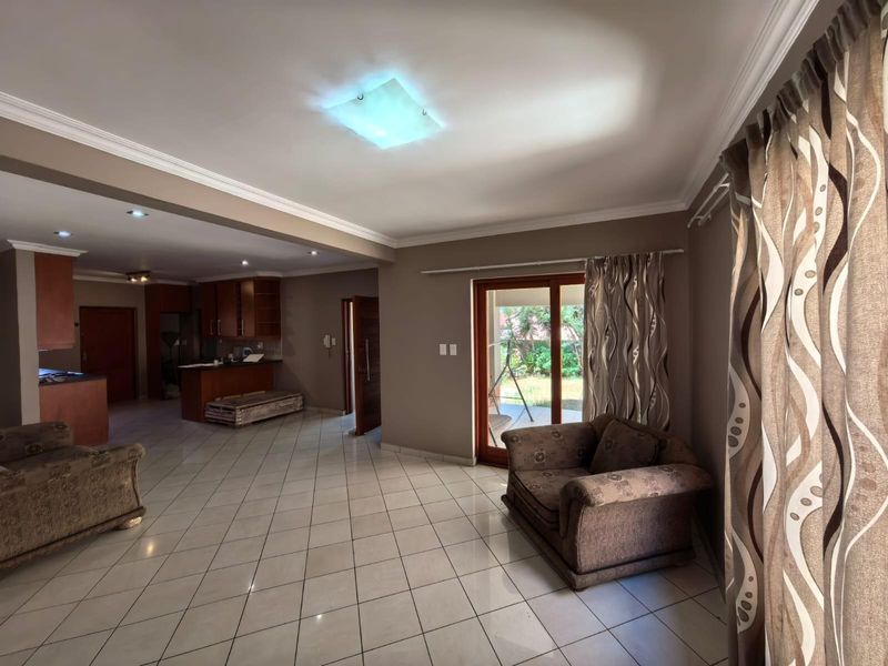 A Place to Plant Your Roots: Warmth and Modern Comfort at Hillcrest Prestige - Photo 4