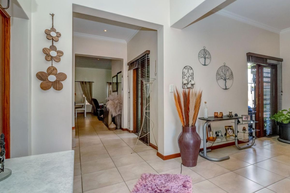 Chateau De Provence - Photo 3