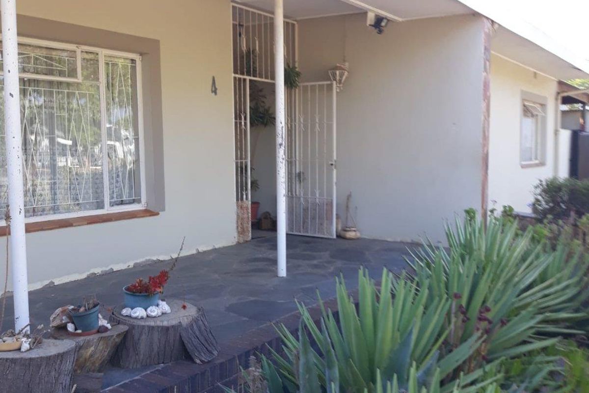 House For Sale in Riversdale - Photo 2