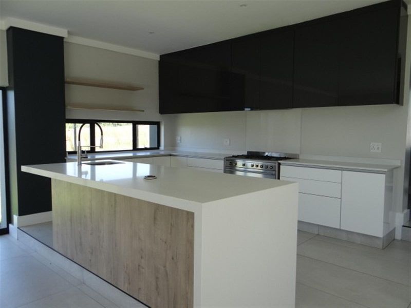 5 Bedroom House For Sale in Midstream Ridge Estate, Midstream Estate, Centurion - Photo 9