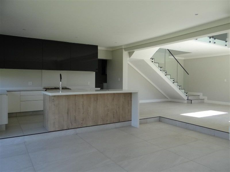 5 Bedroom House For Sale in Midstream Ridge Estate, Midstream Estate, Centurion - Photo 6