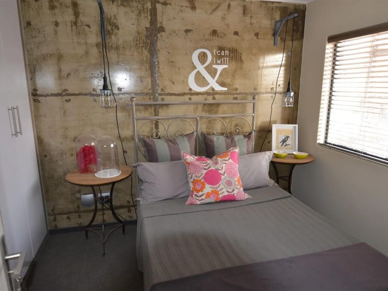 Beautiful 2 Bedroom Apartment for Sale in Hatfield, Pretoria - Photo 9