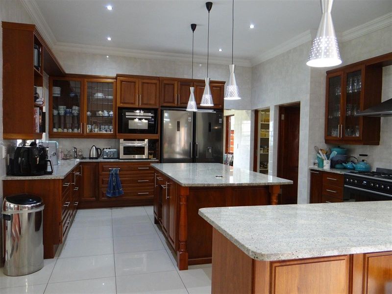 5 Bedroom House For Sale in Midstream Estate, Centurion - Photo 9