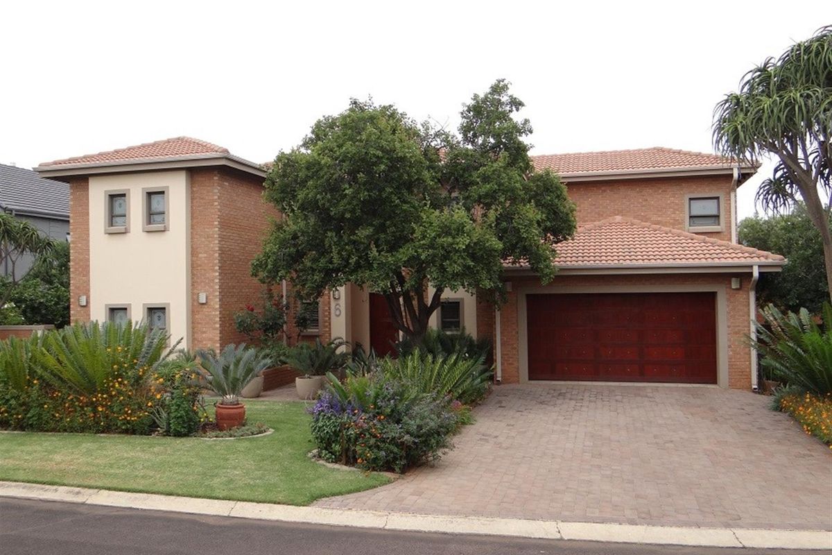 5 Bedroom House For Sale in Midstream Estate, Centurion - Photo 2