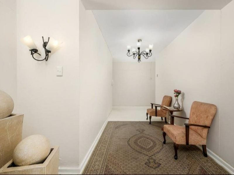 Apartment For Sale in Humewood, Port Elizabeth - Photo 3