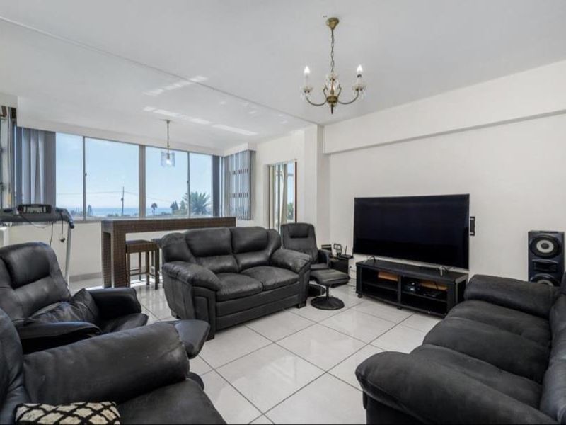 Apartment For Sale in Humewood, Port Elizabeth - Photo 5