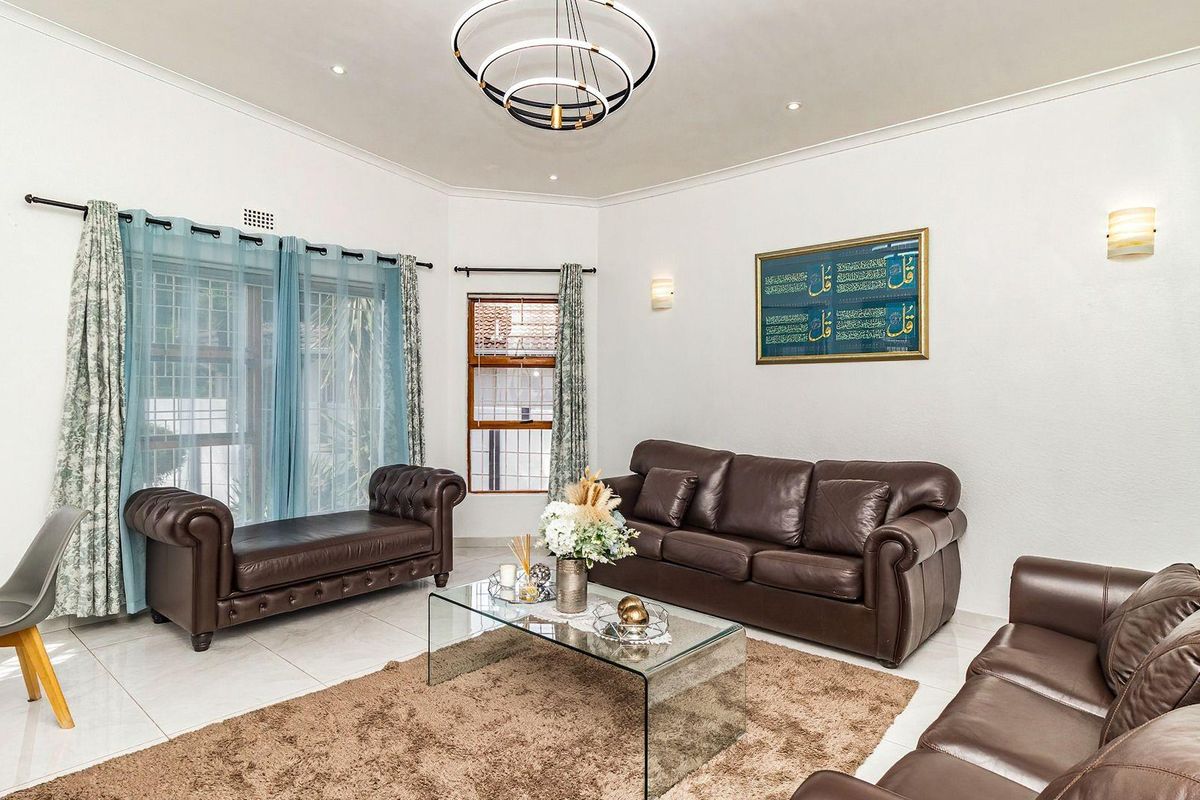 House For Sale in Welgelegen, Parow - Photo 2