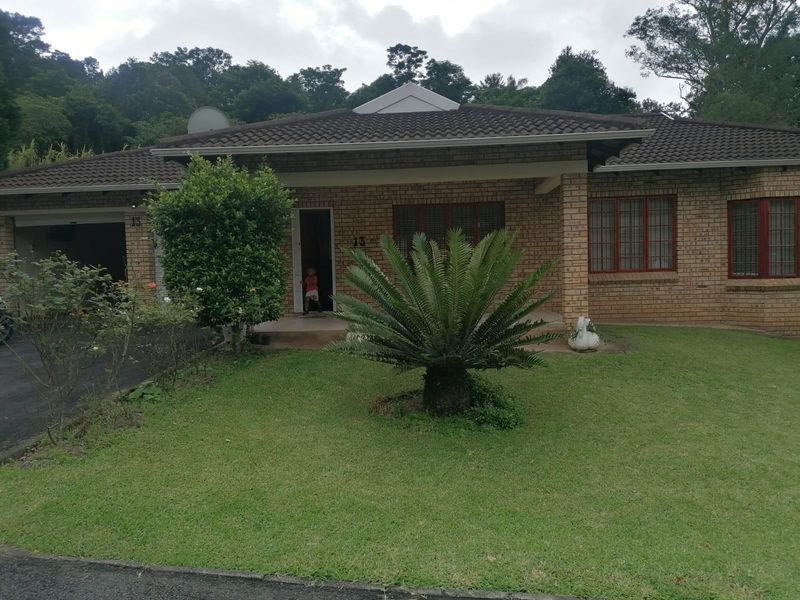 A Glamorous Home in the Exclusive Pearl Gardens, Chase Valley, Pietermaritzburg. - Photo 4