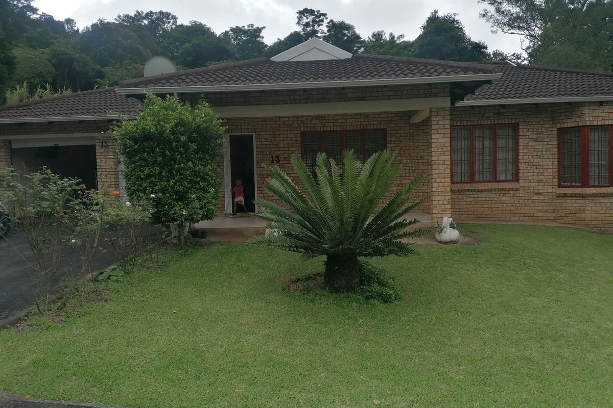 A Glamorous Home in the Exclusive Pearl Gardens, Chase Valley, Pietermaritzburg. - Photo 4