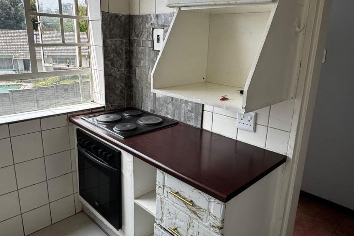 Apartment Block For Sale in Illiondale, Edenvale - Photo 4