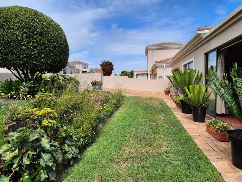 Secure Serene 3 Bedroom Home For Sale in Chanteclair Hermanus - Photo 3