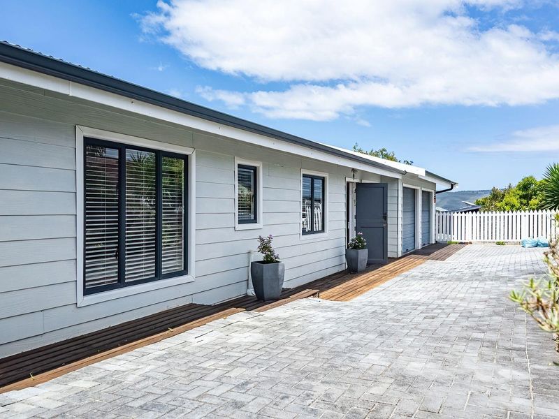 House For Sale in Knysna Heights Knysna - Photo 7