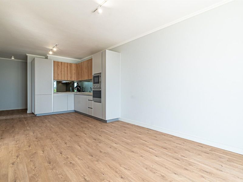 Apartment For Sale in Waterfall, Midrand - Photo 8