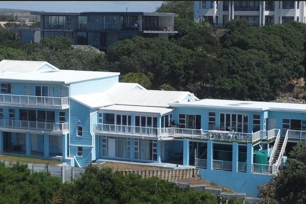 Eleven Bedroom House for Sale in West Beach Port Alfred - Photo 2