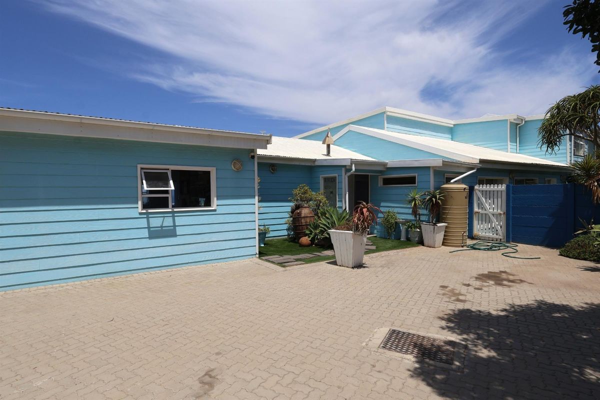 Eleven Bedroom House for Sale in West Beach Port Alfred - Photo 4