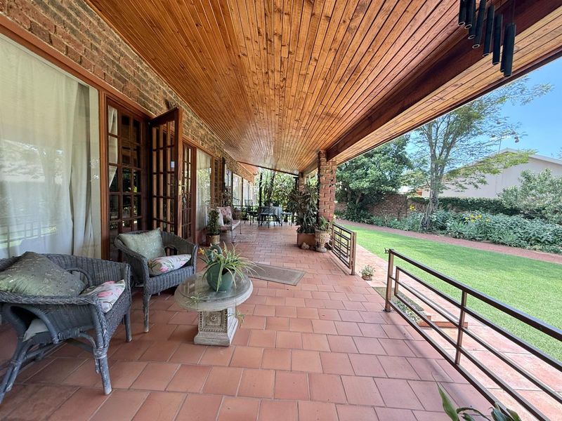 Family Home for Sale in Waterkloof Ridge Estate - Pretoria East - Photo 3