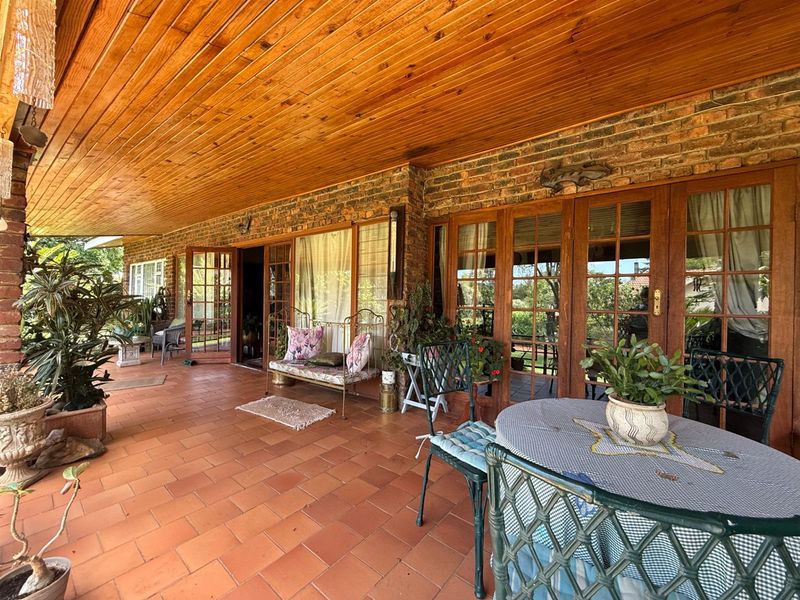 Family Home for Sale in Waterkloof Ridge Estate - Pretoria East - Photo 4