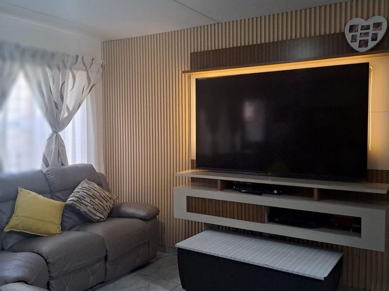 Duplex for Sale in Edleen for sale, Kempton Park - Photo 9