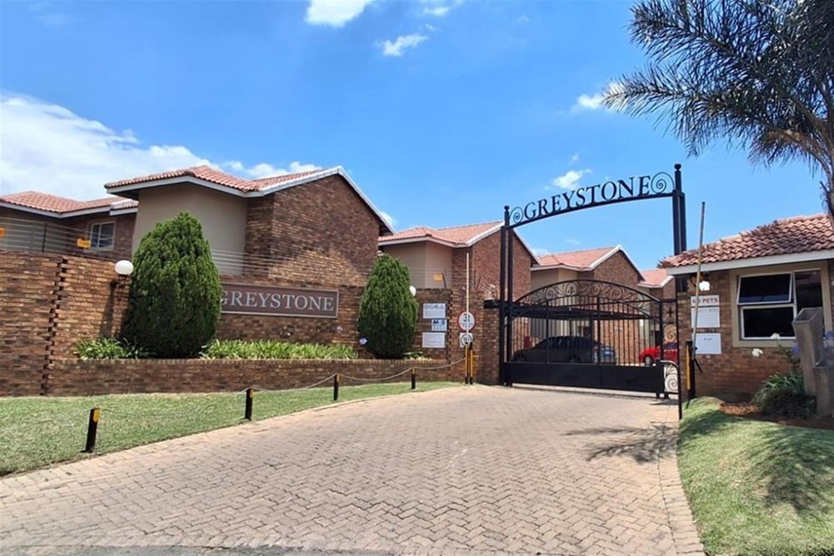 Duplex for Sale in Edleen for sale, Kempton Park - Photo 2
