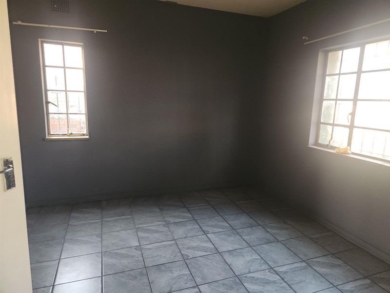 Ultimate Investment Apartment Block For Sale in Rosettenville, Johannesburg - Photo 8