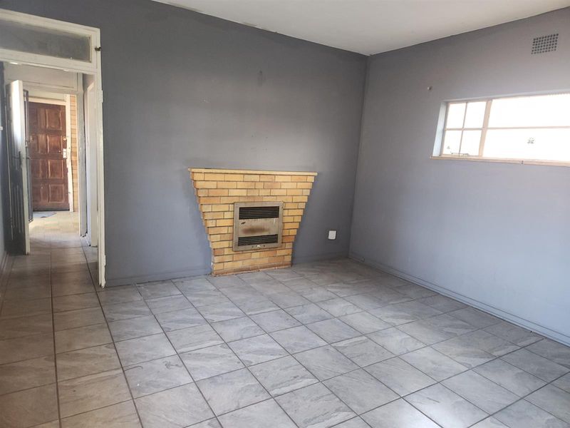 Ultimate Investment Apartment Block For Sale in Rosettenville, Johannesburg - Photo 3