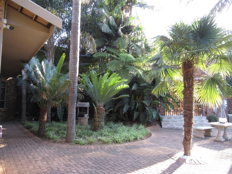 Farm For Sale in Rayton - Photo 1
