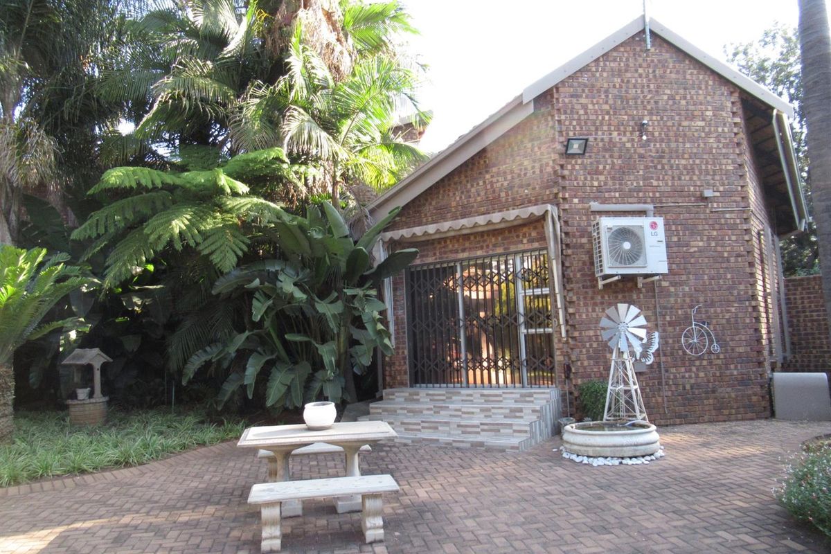 Farm For Sale in Rayton - Photo 2