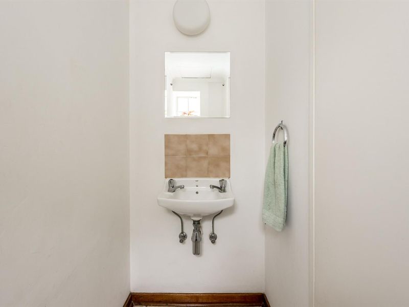 Charming Duplex Living In A Popular Secure Complex - Convenient Location - Photo 10