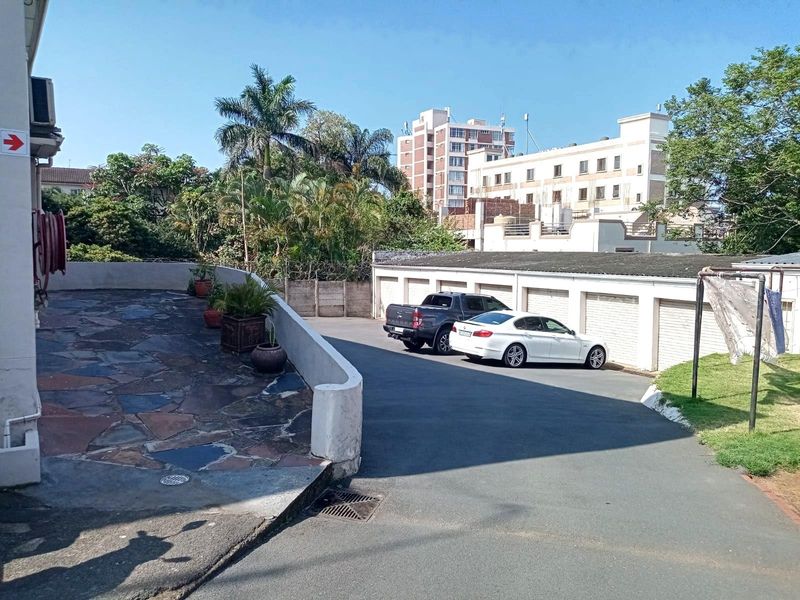 2 Bedroom Apartment For Sale in Windermere - Photo 4