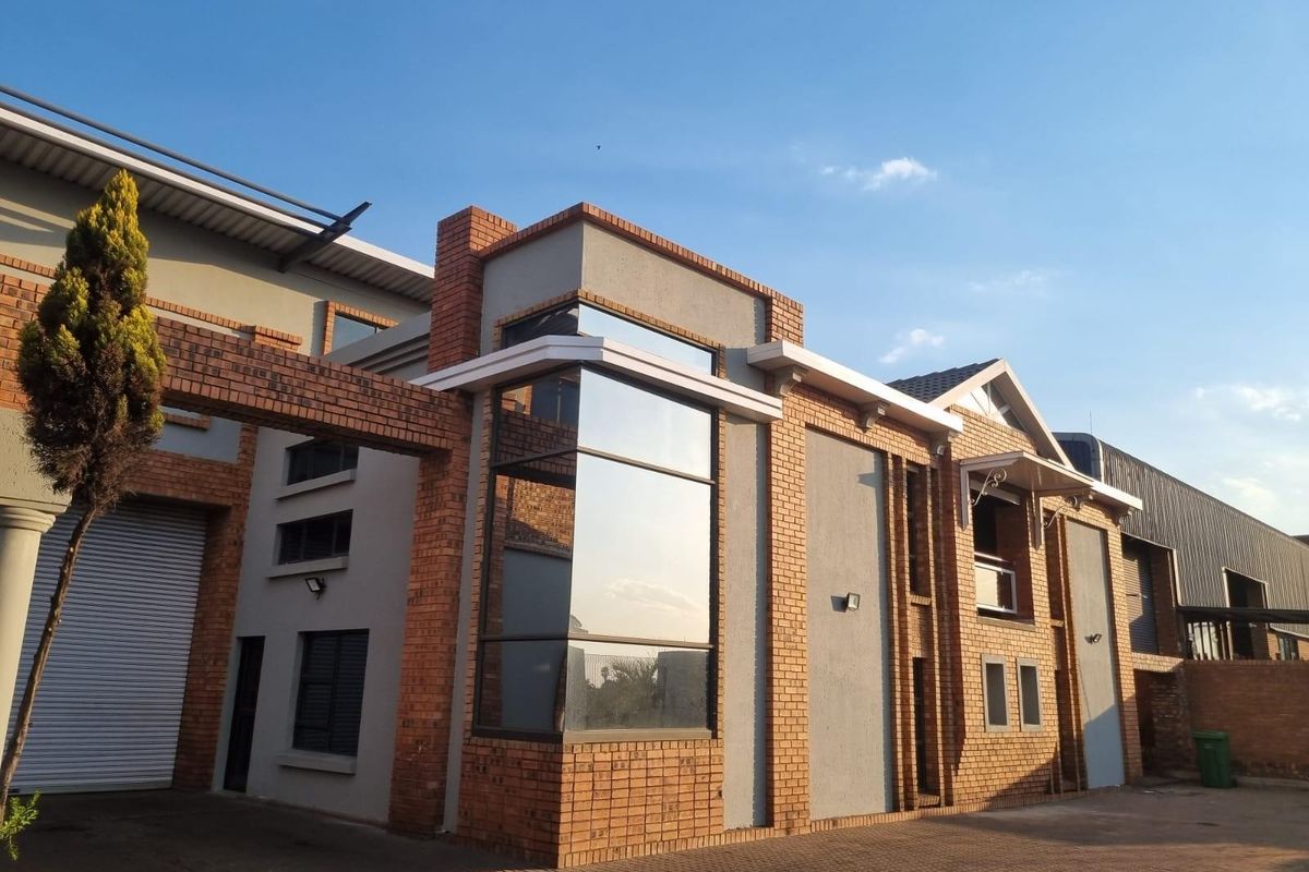 Modern Commercial Opportunity To Let | Dual Office Blocks and High-Volume Workshop - Photo 3