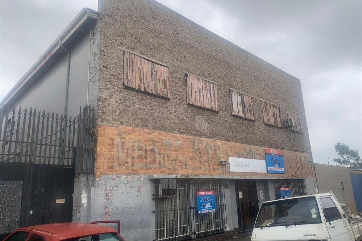 Apartment Block For Sale in Selby, Johannesburg - Photo 2